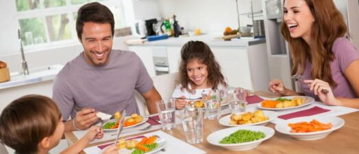 Как научить семью питаться правильно?