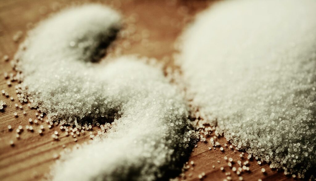 Как соль влияет на похудение. Нужно ли ее исключать?